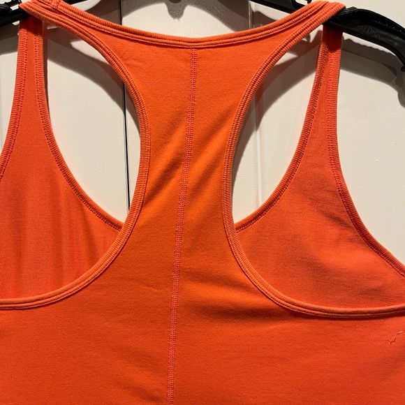 GapFit Racerback Tank Top - Picture 11 of 11